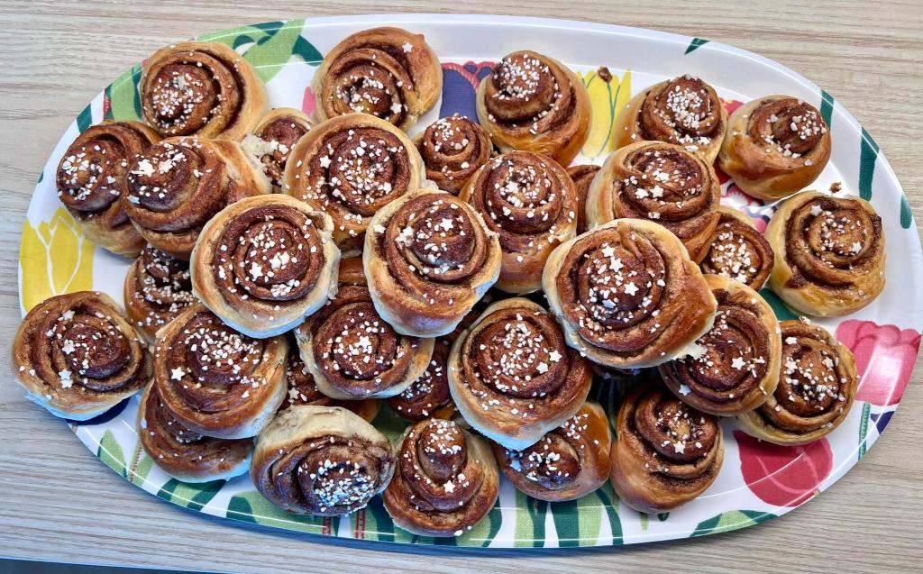 švédské skořicové šneky kanelbullar